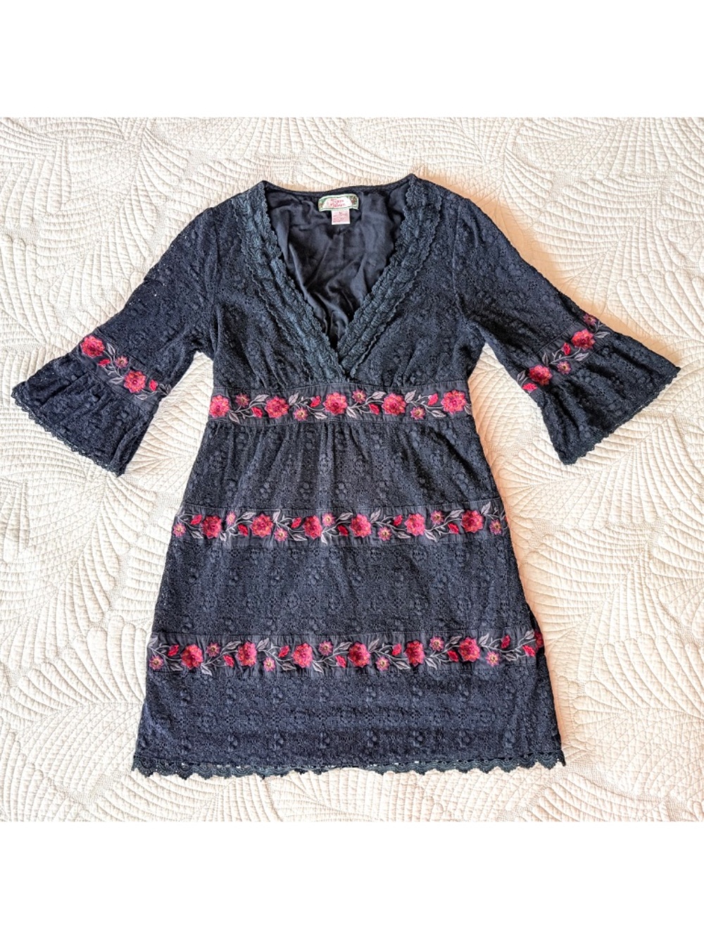 Flying Tomato Boho Black Lace Mini Dress Floral Embroidered Bell Sleeve Sz L